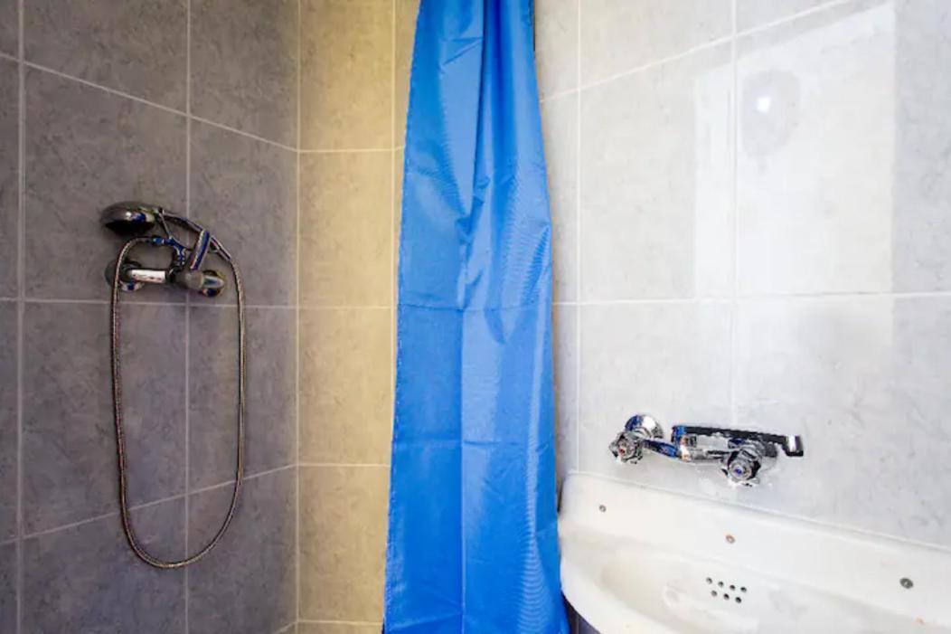 #private C Habitación en casa particular